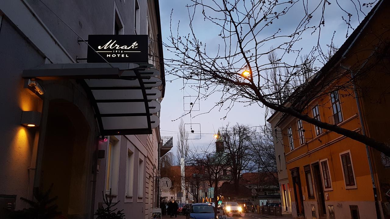 Mrak Hotel