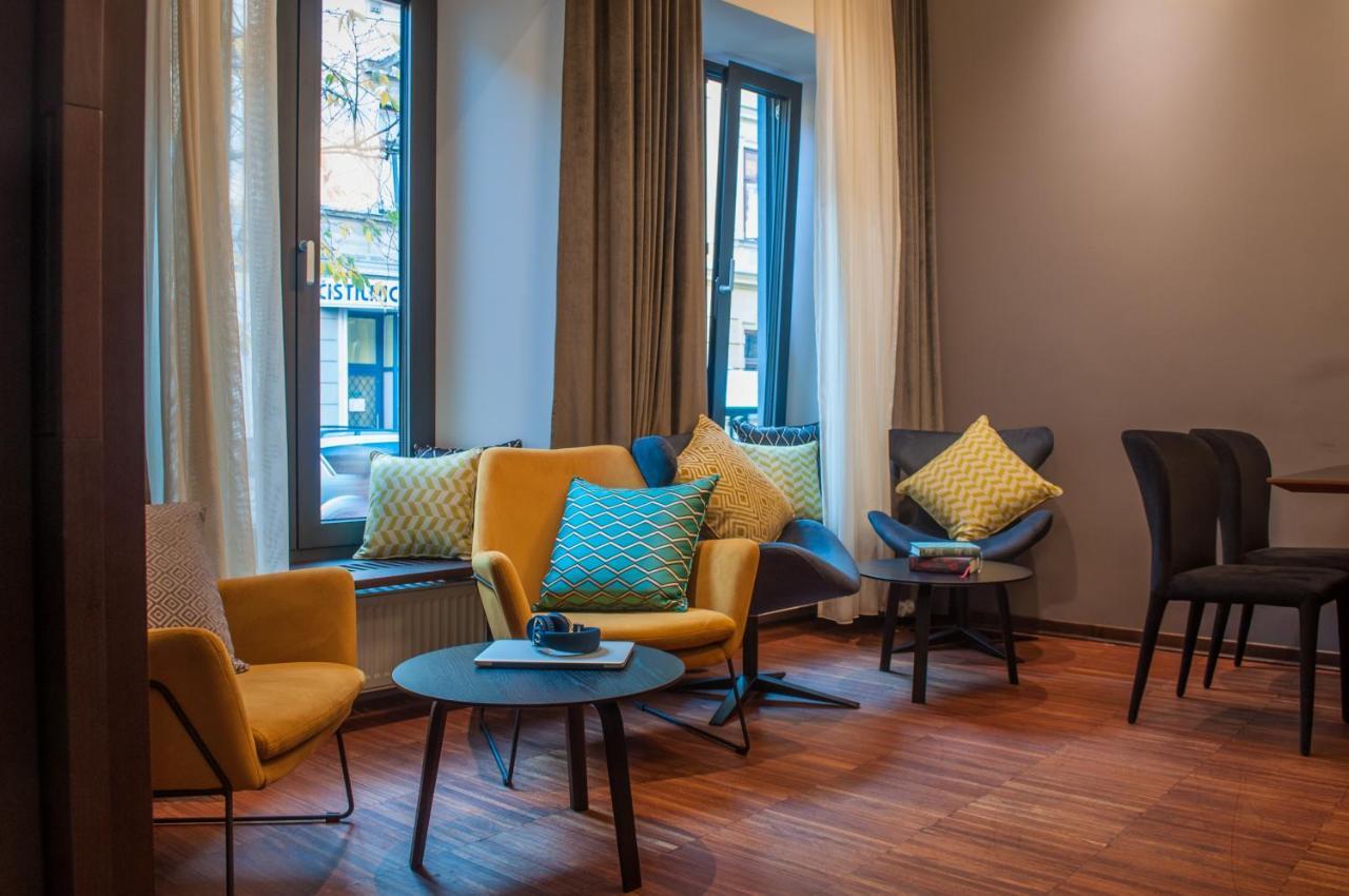 Hotel Mrak