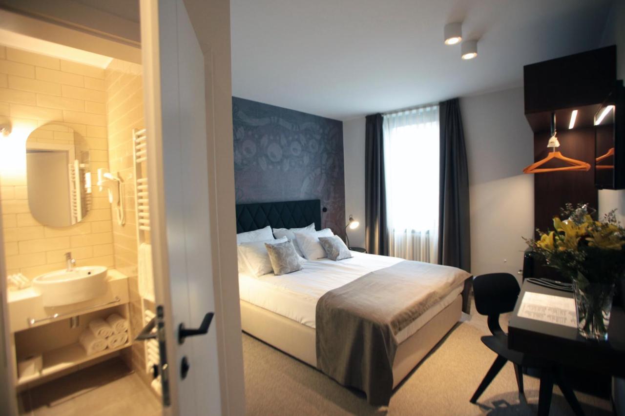 Hotel Mrak 4*